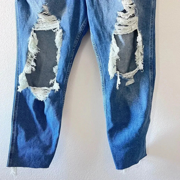 Hollister Women's Cotton Curvy High Rise Mom Distressed Jeans 32 - Picture 5 of 10